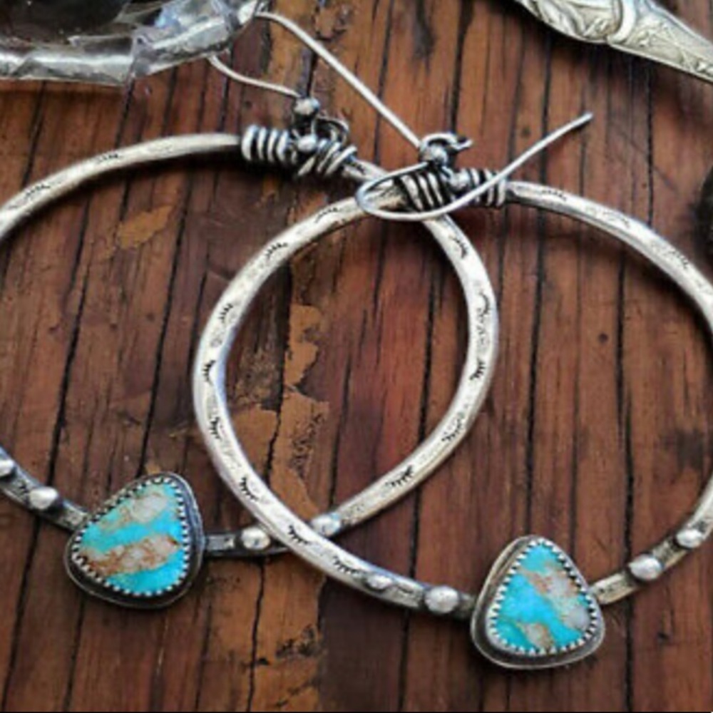 NEW Sterling silver Unique Hoop Earrings - Picture 5 of 5
